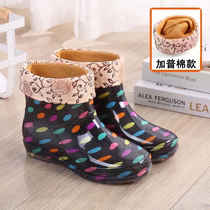 Fleece short rain shoes water shoes women wear waterproof rain boots non-slip shoes light car wash work water boots warm rubber shoes