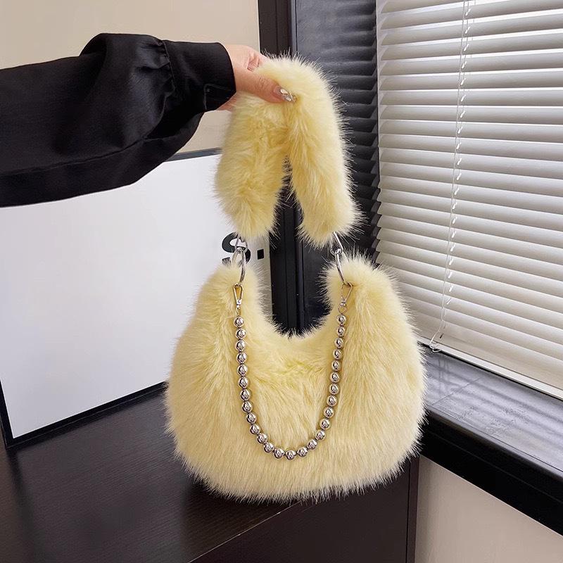 Bolso de Hombro Dumpling Peludo Color Caramelo Diseño Nicho Cadena de Perlas Bolso Cruzado de Axila Mini Bolso de Mano Y2K Trendy Para Mujer