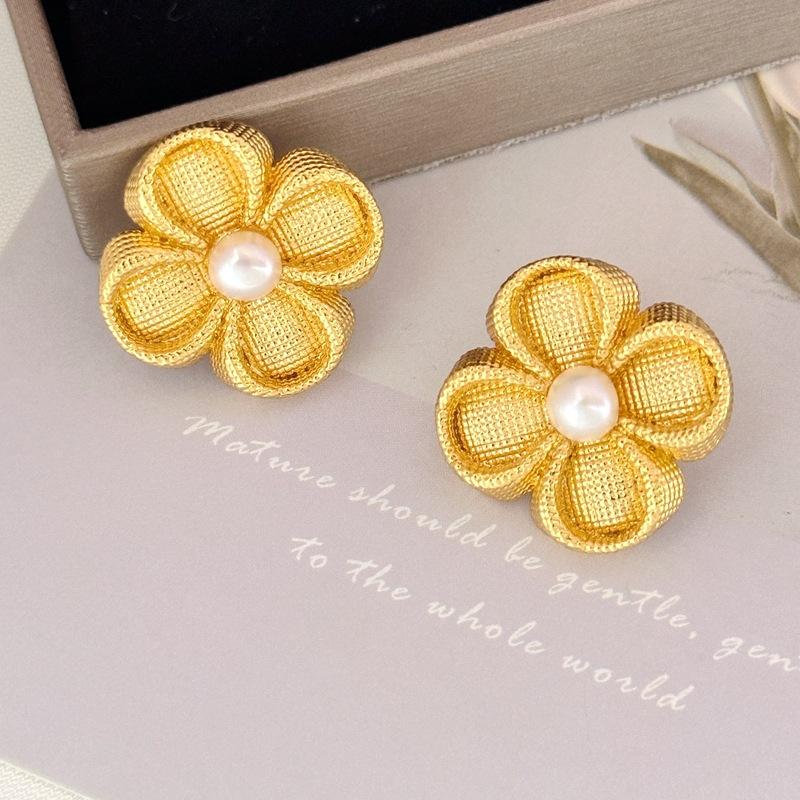 

Light Luxury Women S Fashion Stud Earrings, Golden Four-Leaf Clover Shape Embellishment Earrings золотой