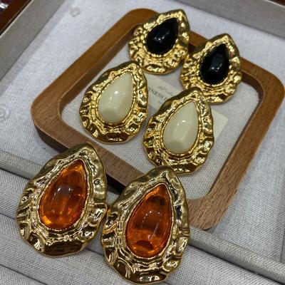 Black Water Drop Gem Stud Earrings Retro Classic Light Luxury Temperament Fashion Simple Earrings Women