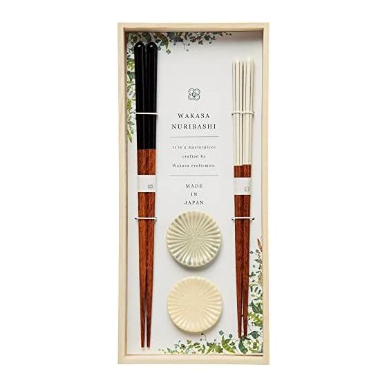 Paulownia Box Gift Set: Chopsticks and Chopstick Rests - Old Wakasa-nuri Chopsticks with Mino-yaki and Hasami-yaki Rests