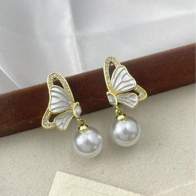Elegant French White Butterfly Wing Pearl Earrings for Women – Exquisite High-End Studs