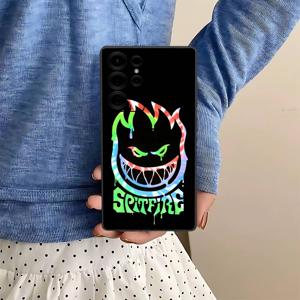 Fashion S-Spitfire Skateboard Phone Case For Samsung S 24 Fe 25 Ultra Plus 20 Lite 21 30 22 23 24 22 Ultra 5G Fundas
