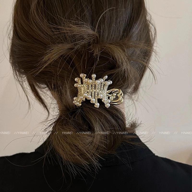 High-End Heart Ponytail Claw Clip for Women – Anti-Collapse Hair Accessory