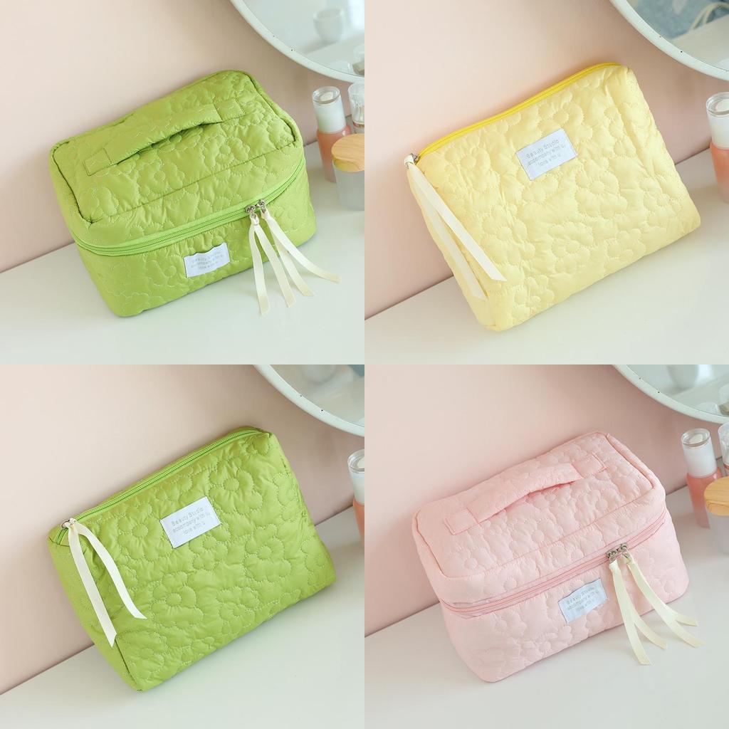 Flower Pattern Cosmetic Storage Bag Lightweight Travel Makeup Pouch For Girls