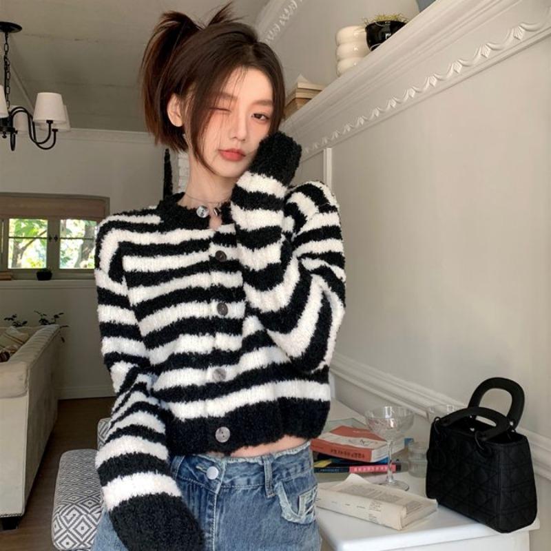 Strikket cardigan genser kvinner liten o-hals genser allsidig 2023 våren langermet late stripe genser cardigan kvinne topp