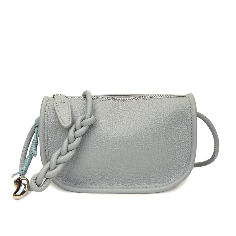 

Women s bag new versatile leather bag retro cowhide saddle bag fashionable shoulder pillow bag 7121 синій