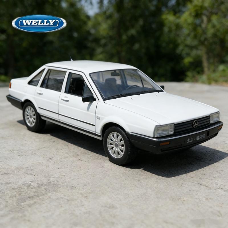 W24Welly 1:24 Volkswagen Santana Alloy Classic Old Car Model Diecasts Retao Metal Vehicles Car Model High Simulation Kids Toys Gift