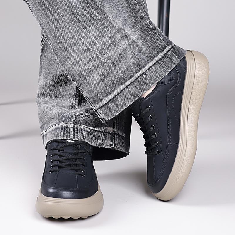 Fashion Leather Mens Casual Shoes Outdoor Lace-Up Sneakers Classic Men Sports Shoes New Trendy Male Treking Footwear Non-Slip Trainers