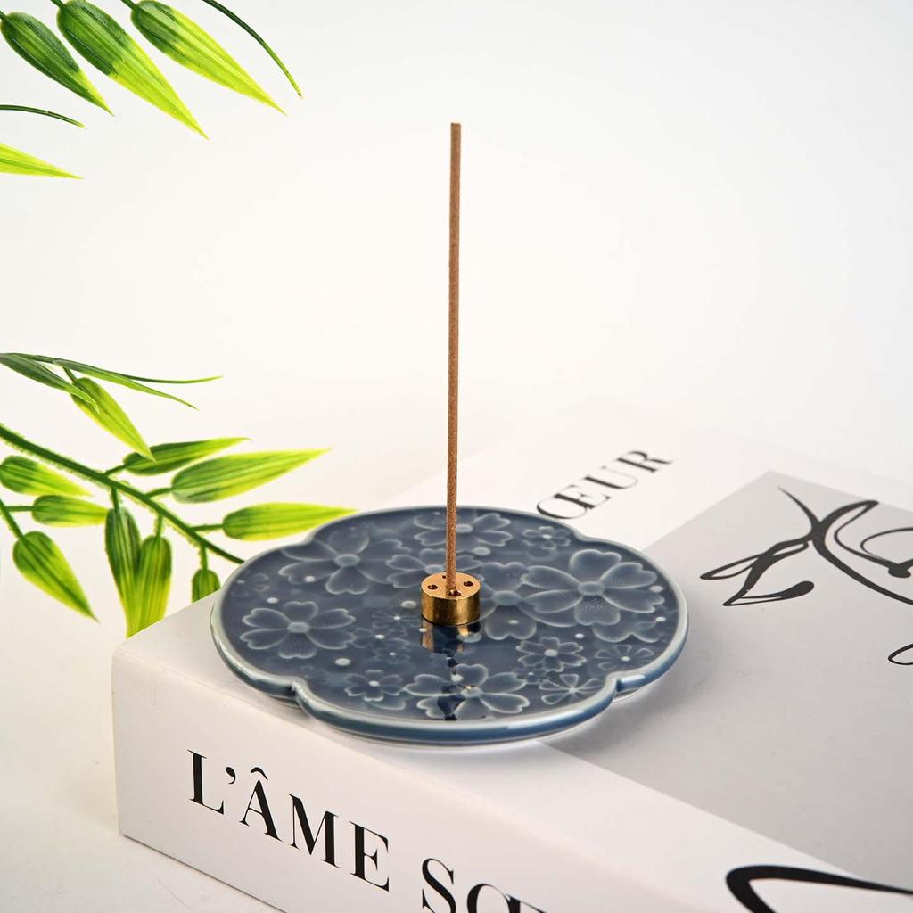 Cherry Blossom Ceramic Incense Holder - Flower-Shaped Multi-Color Stand