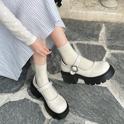 Modefilm weiße runde Zehe erhöhte Plattform kleine Lederschuhe Damen 2025 neu Frühling und Herbst flacher Ausschnitt Mary Jane Einzelne Schuhe
