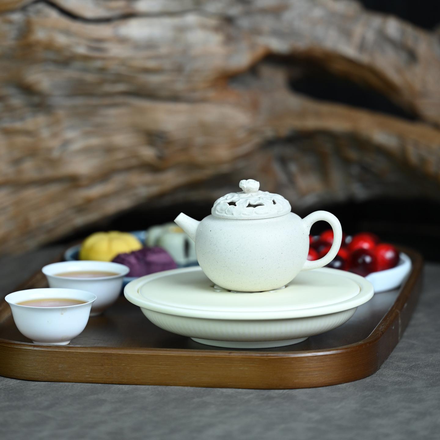 

150ml Exquisite Yixing Purple Clay Teapots Handmade Hollow Gourd Pot Raw Ore White Mud Kettle Chinese Zisha Tea Set Craft Gifts
