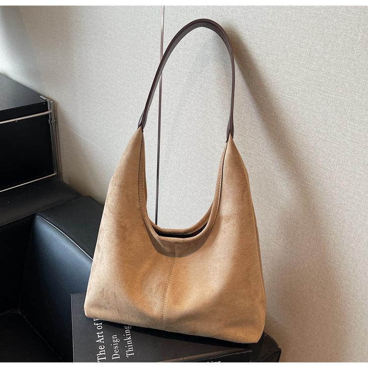 Retro Bag Women's Large Capacity Autumn and Winter Versatile Single Shoulder Mother Bag Casual Commuter Dumpling Bag