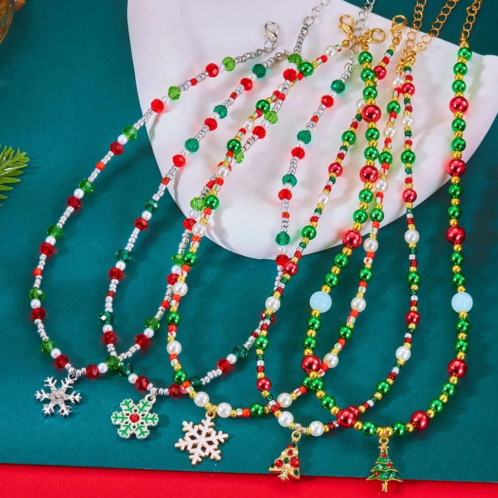 Christmas Series Fashion Beaded Pendant Necklace for Women Xmas Tree Snowflake Crystal Exquisite Charming Gift Cute Jewelry