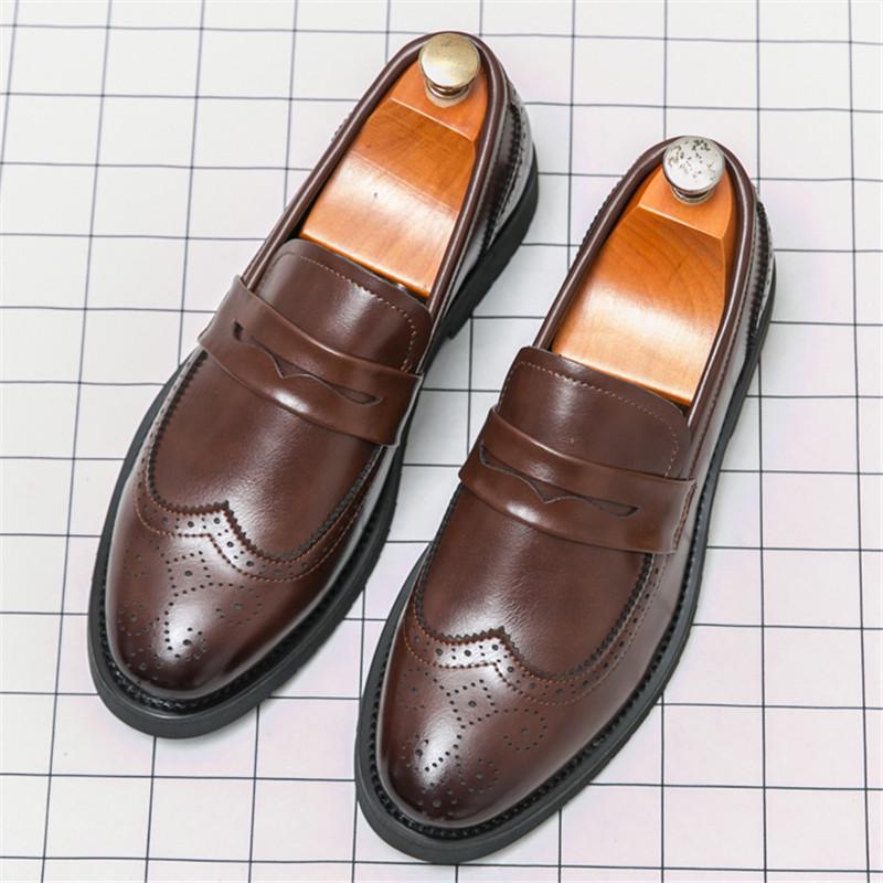 Fashion Retro Penny Loafers New Men's Pointed Leather Brogues Shoes Male Designer Formal Wedding Prom Dress Homecoming Footwear