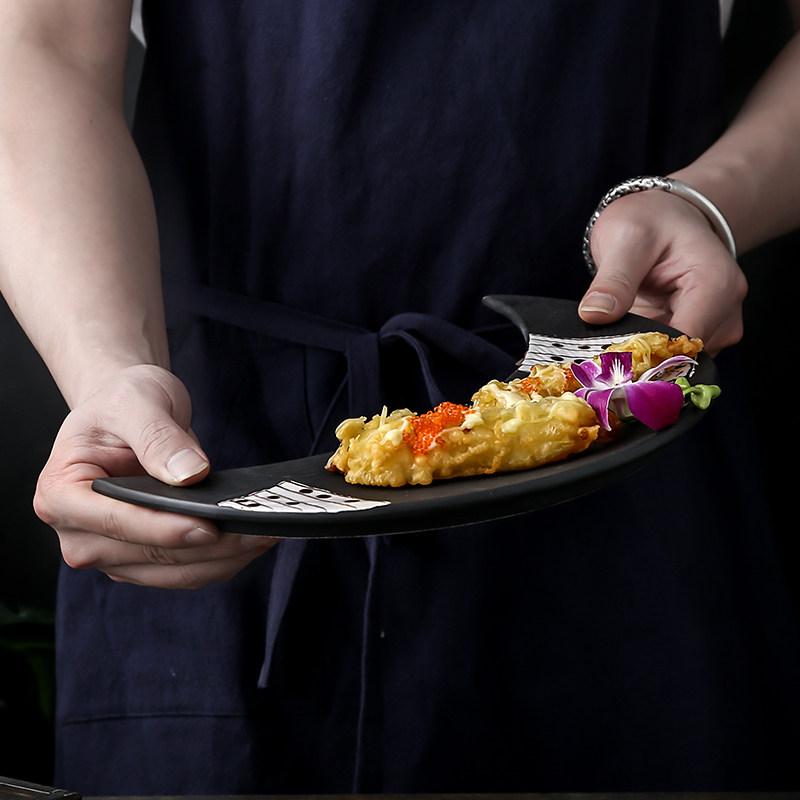 BRCreative Keramický měsíční talíř A Polokruhový porcelánový talíř Dezertní talíře Miska na drobnosti Stolní nádobí Domácí Specialita RestauraceEY