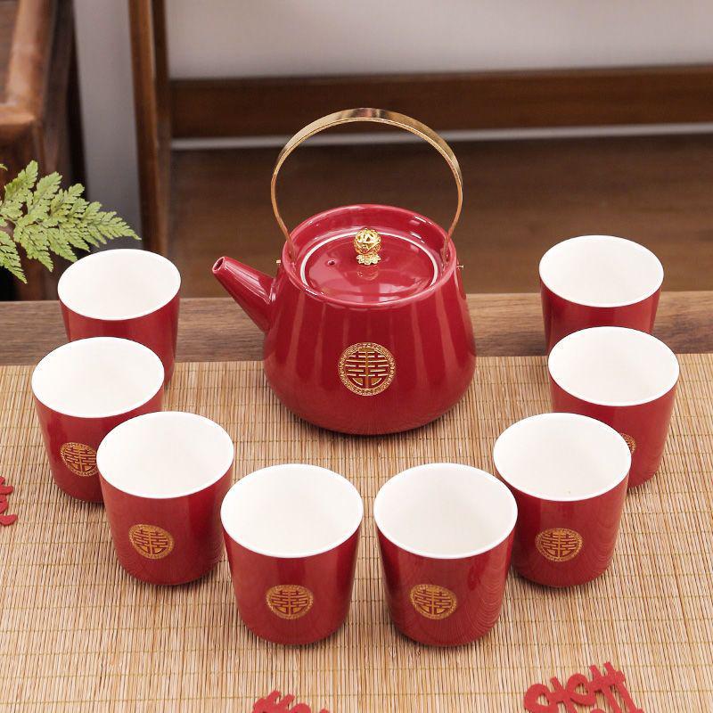 Wedding Tea Set: Elegant Teapot and Cups for Newlyweds' Traditional Ceremony
