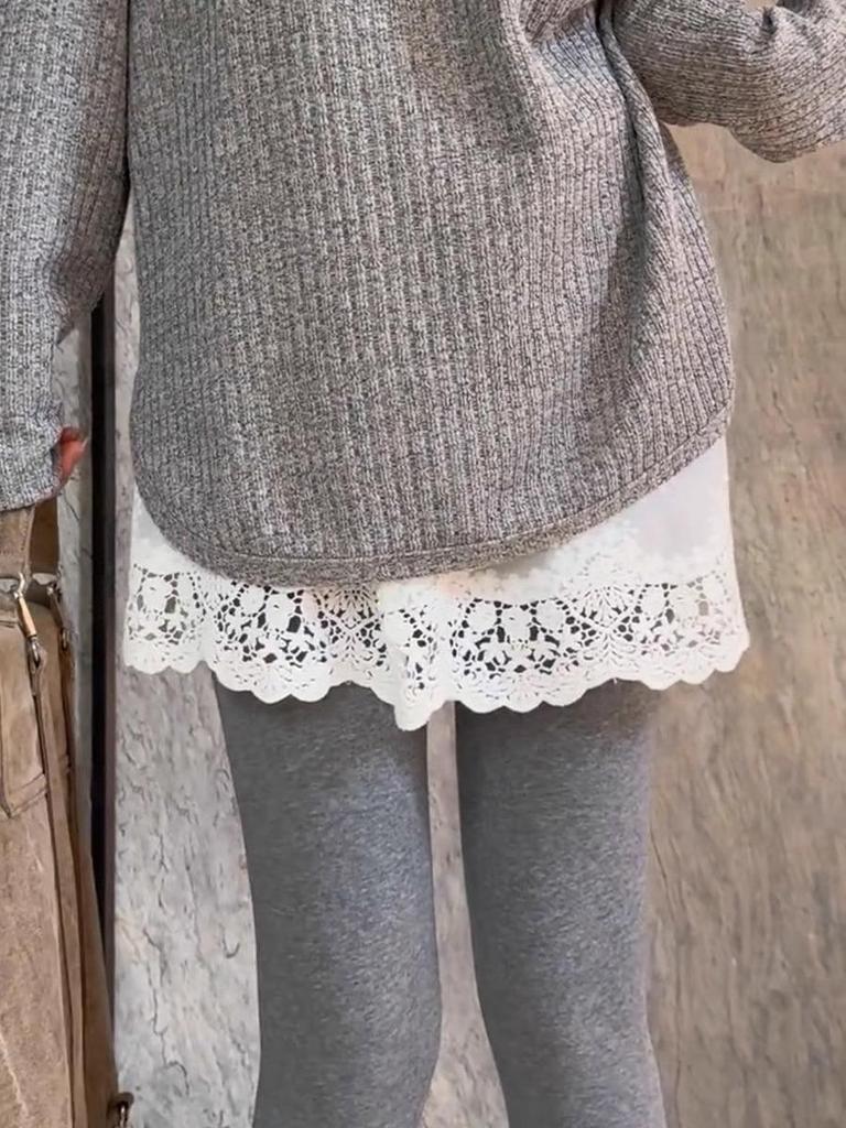 Chic French-Inspired Layered Skirt-Style Women's T-Shirt - Slimming Early Spring Wear