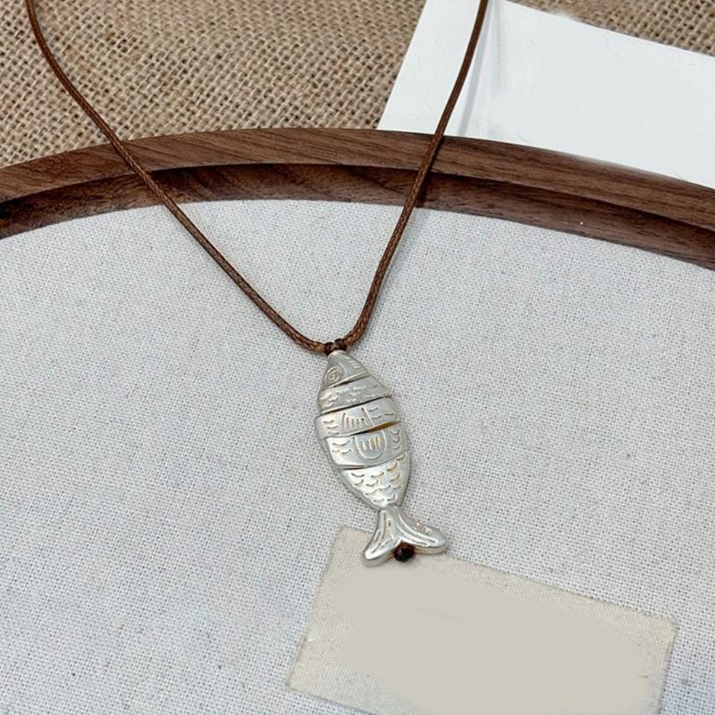 Handmade Fashionable Fish Pendant Necklace With Woven Rope Clavicle Chain For Women Statement Jewelry Gift