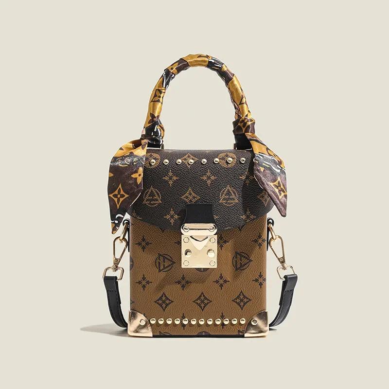 European-American retro classic print feminine high-end small square box bag simple mobile phone bag