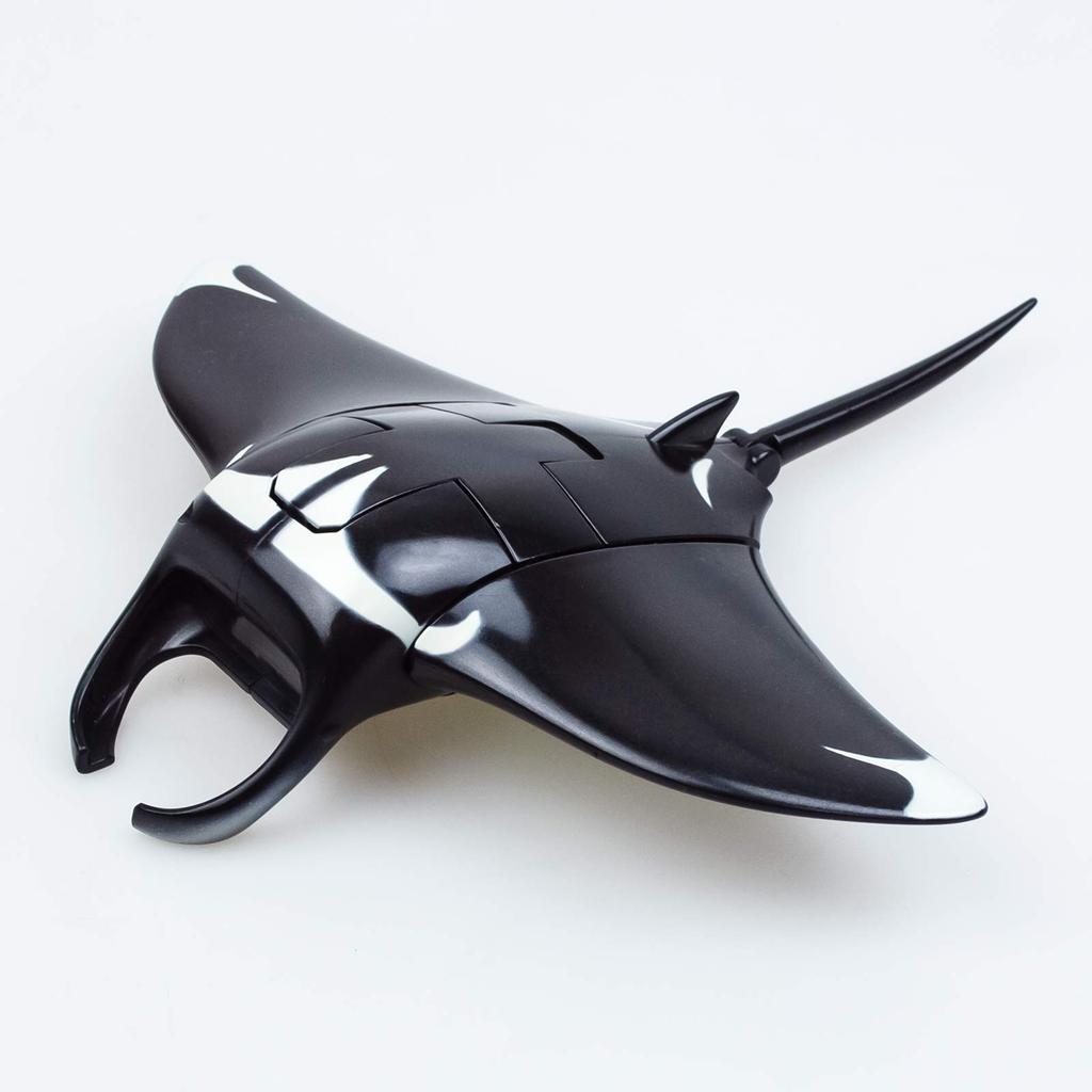 The Access robot figure, manta ray, transforming robot, Seabatron, hero of the blue sea, animal, aquarium toy