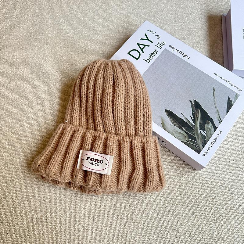 Knitted Woolen Hat Solid Color English Cloth Label Pullover Hat Autumn and Winter Warm Curled Casual Knitted Hat