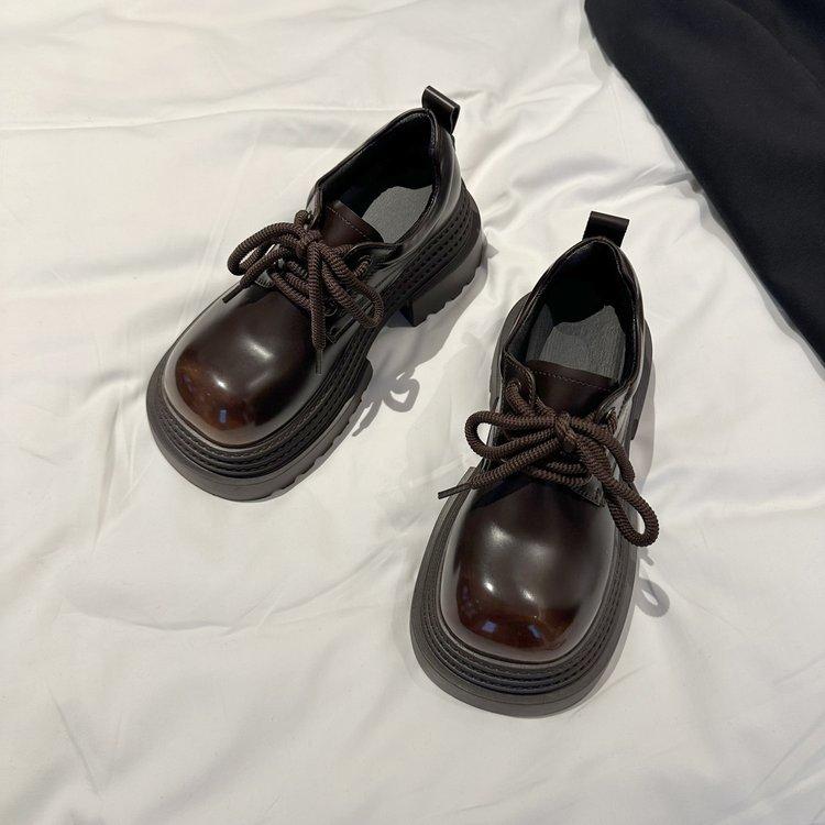 

[Ушилай] Блестящие маленькие кожаные туфли в британском стиле для женской зимы 2025, новые лоферы на платформе, повседневные, универсальные 40 коричневый