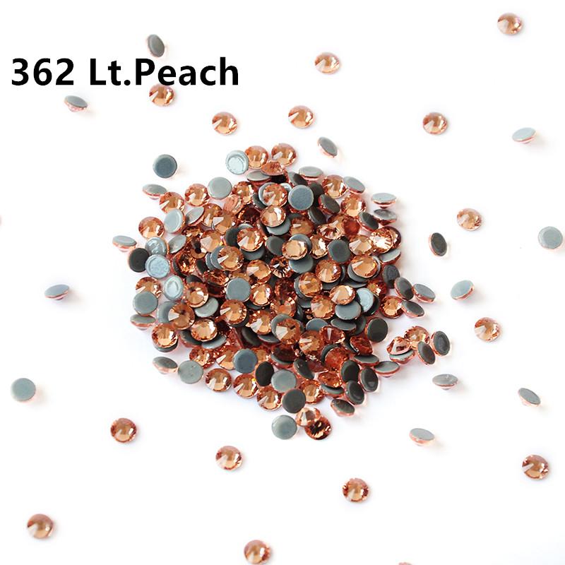 China Bulk Hot-fix Flat Back Rhinestones Bulk Crystal Glass Hotfix Rhinestones for Clothing Garment