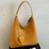 Women's 2026 Summer Large-Capacity Woven Bucket Bag - Trendy Crossbody Tote with Single-Shoulder Option for Mother and Child.