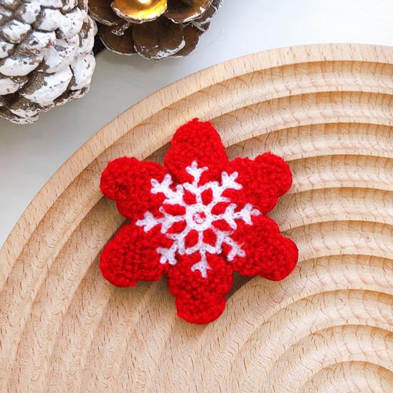 Christmas Brooch Embroidery Anti-rust Portable New Year Creative Decorate Long Lasting Cartoon Santa Claus
