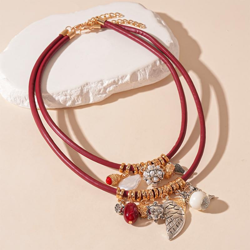 Středověký styl kovový náhrdelník s mušlí lásky Lehký luxus Výklenek Přehnaný řetízek na klíční kost Osobnostní design náhrdelník