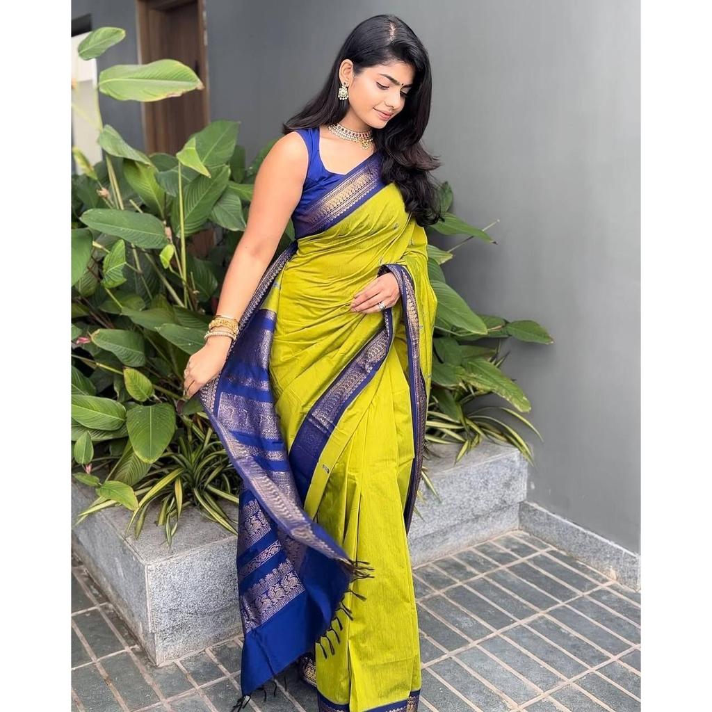 Beautiful Rich Pallu & Jacquard Work On All Over the Saree
