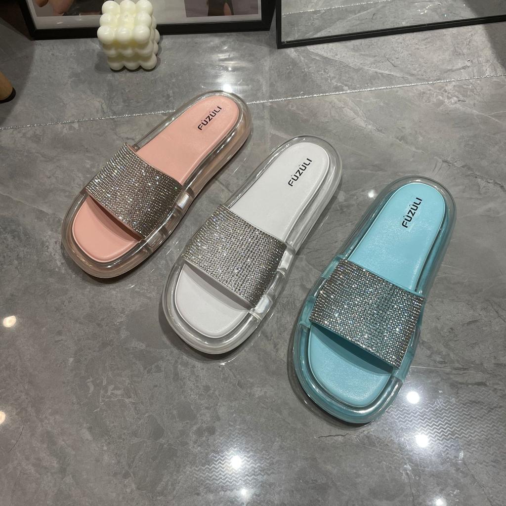 Ciabatte moda estiva da donna sandali comodi a fondo piatto color caramella 2025 nuove scarpe da spiaggia con cinturino in strass flash