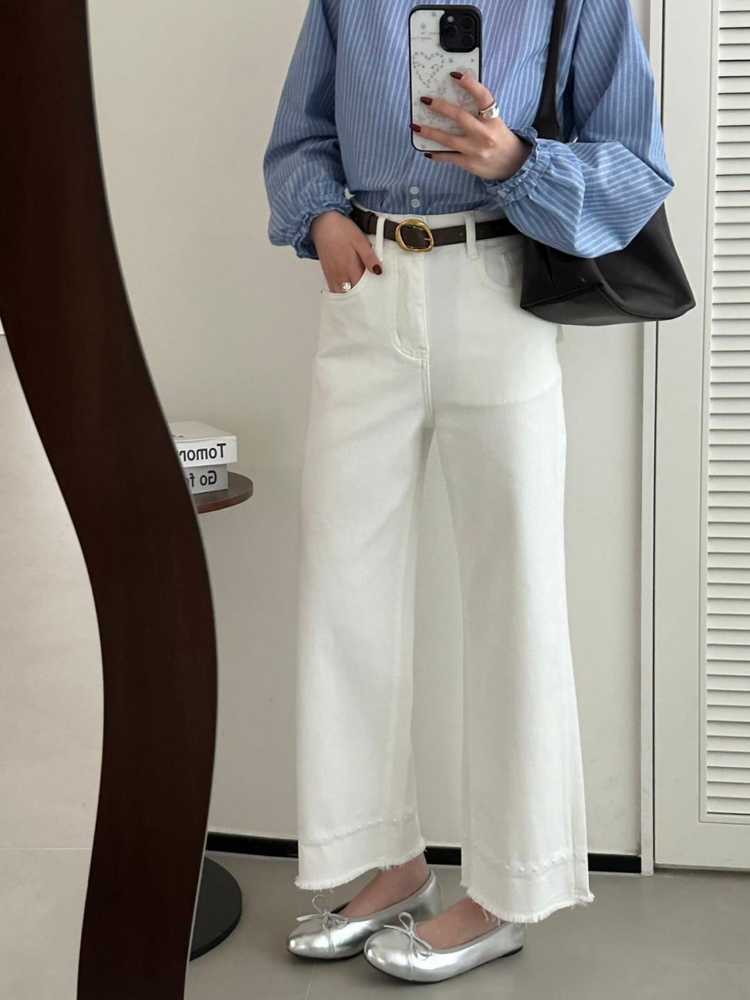 

Spring Heartbeat: Heart Embroidery High-Waisted Wide-Leg Jeans for Pear-Shaped Figures 27