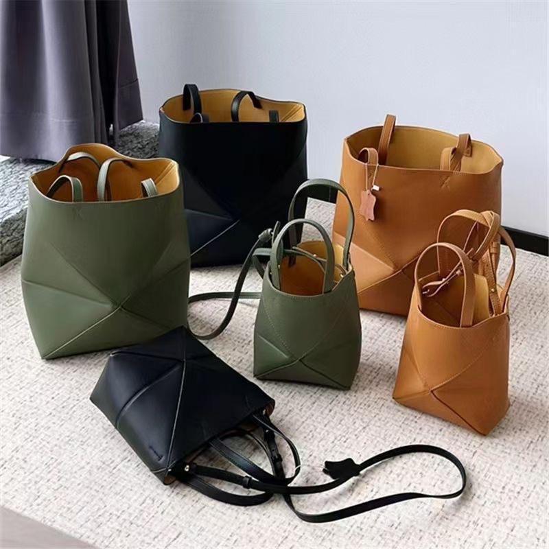 

Весенняя геометрическая сумка-тоут с складывающимся узором: Вместительная трансформируемая сумка-кроссбоди и на плечо для женщин Small коричневый