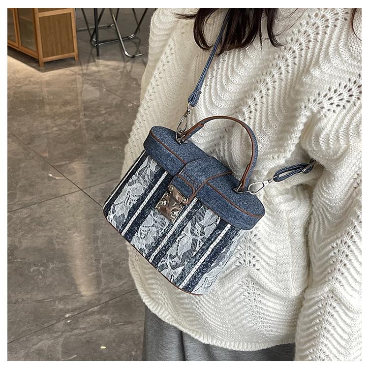 Niche bag women's new summer versatile fashion messenger bag portable box bucket bag