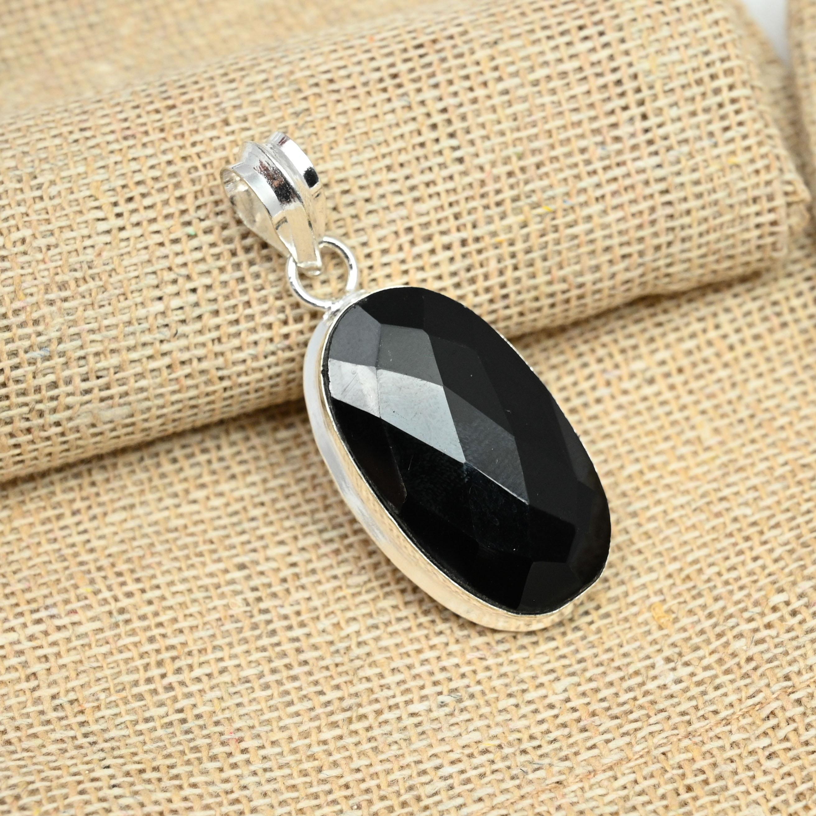 

Черная шпинель стерлингового серебра 925 пробы ручной работы великолепный кулон с драгоценным камнем ювелирные изделия 1.96 inches чёрный