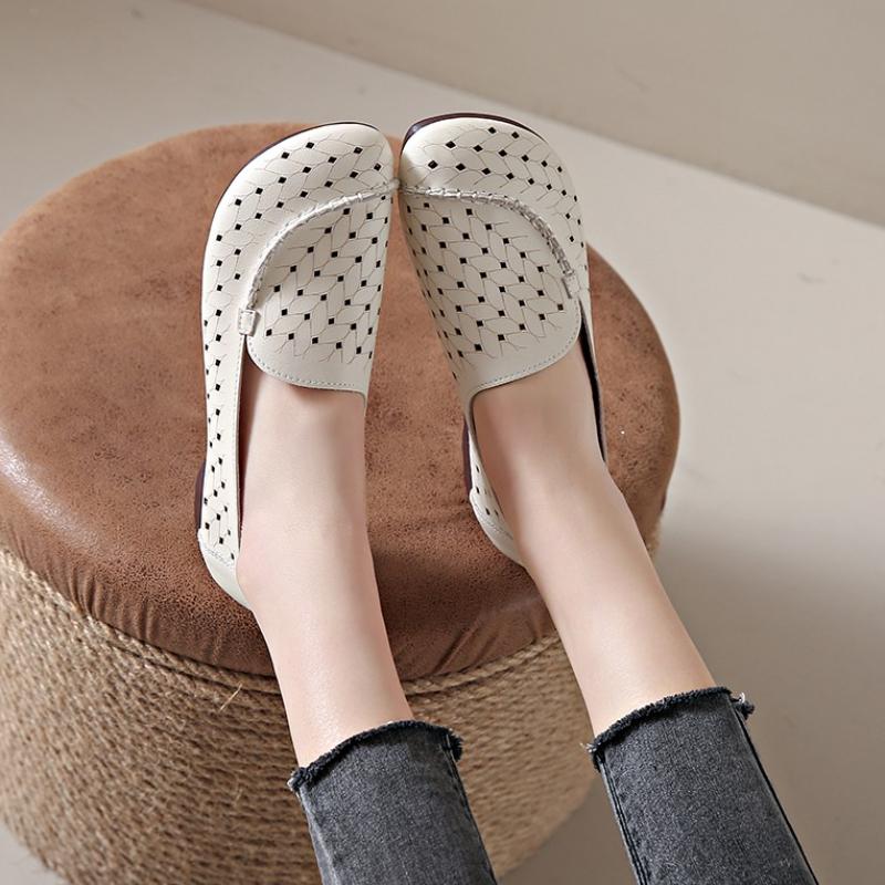 

Модная летняя обувь слипоны для женщин, полая дышащая женская обувь на плоской подошве, корейский стиль, оптовая продажа 2025, социальная повседневная модная обувь, распродажа 35 бежевый