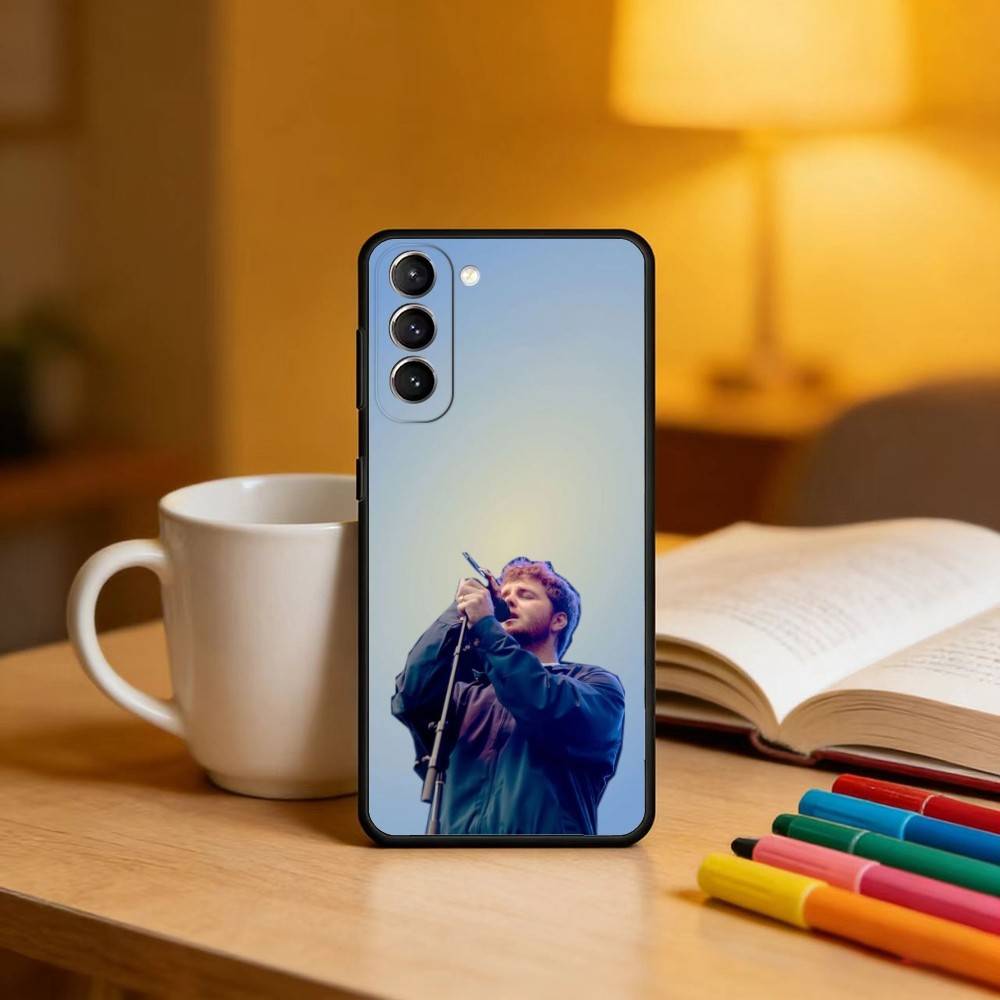 Singer A-Alex W-Warren Phone Case For Samsung S25,24,23,22,30,21,10,9,Ultra,Plus,Lite,FE,4,5 G Soft Black Case