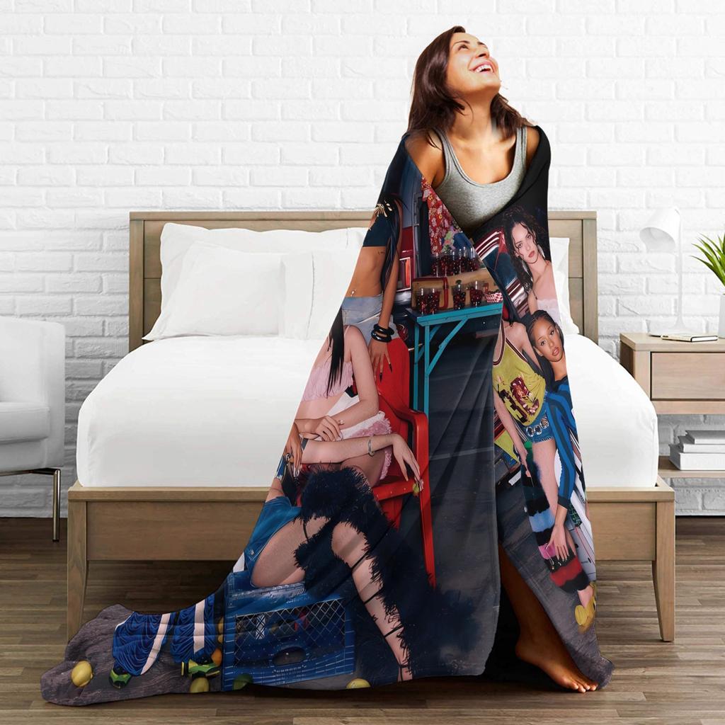 Katseye Kpop Music Girls Blankets Quality Warm Throw Blanket Winter Girls Boys Couch Chair Fluffy Bedspread
