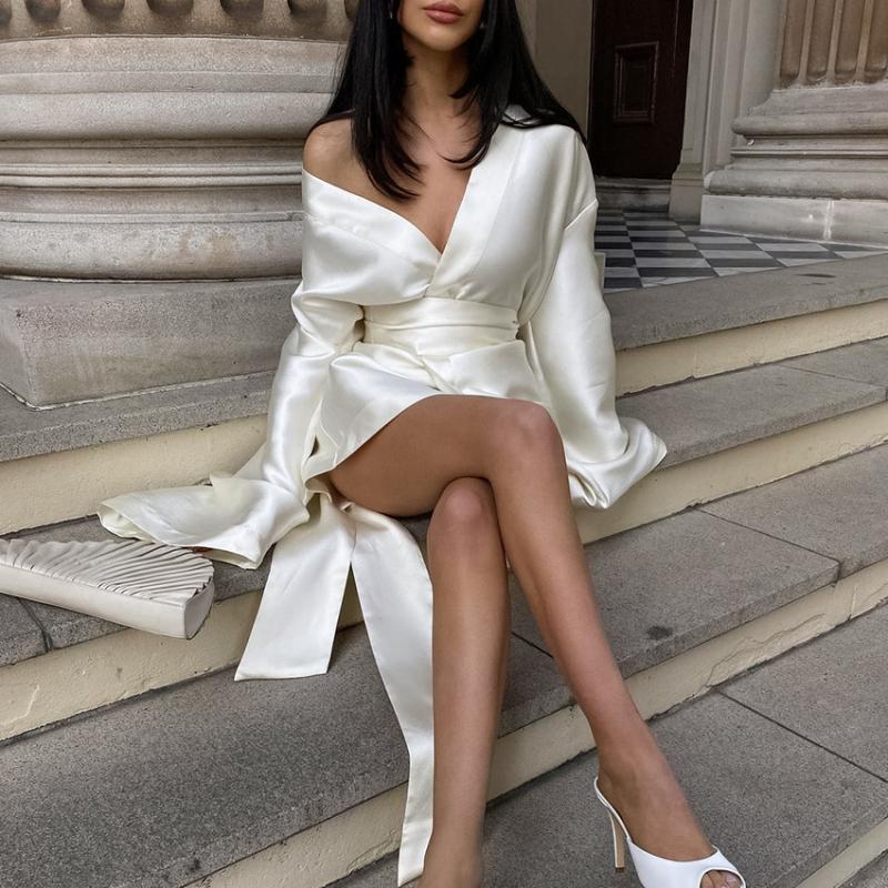 LYRIA Jednoduché francouzské šaty z hedvábného saténu, Elegantní dámské šaty s pásem v pase, Nové s dlouhým rukávem a výstřihem do V, Dámské elegantní párty šaty