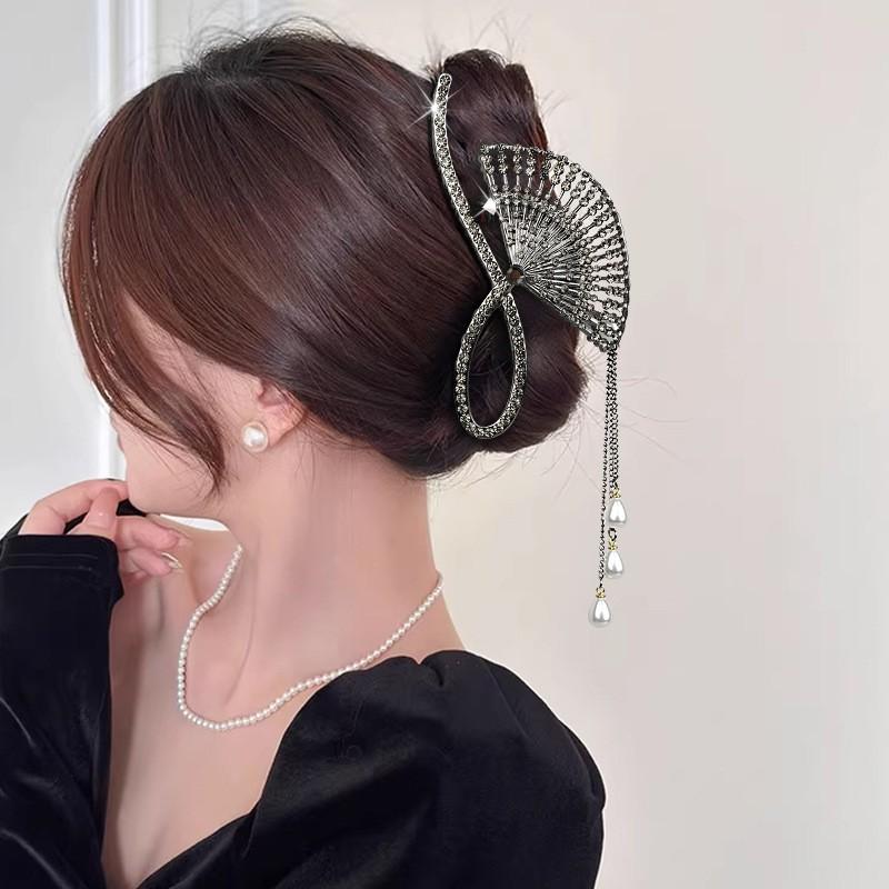 Large Hair Claw Clip With Tassel Decor Vintage Chinese Style Alloy Accessory Women Elegant Updo Holder