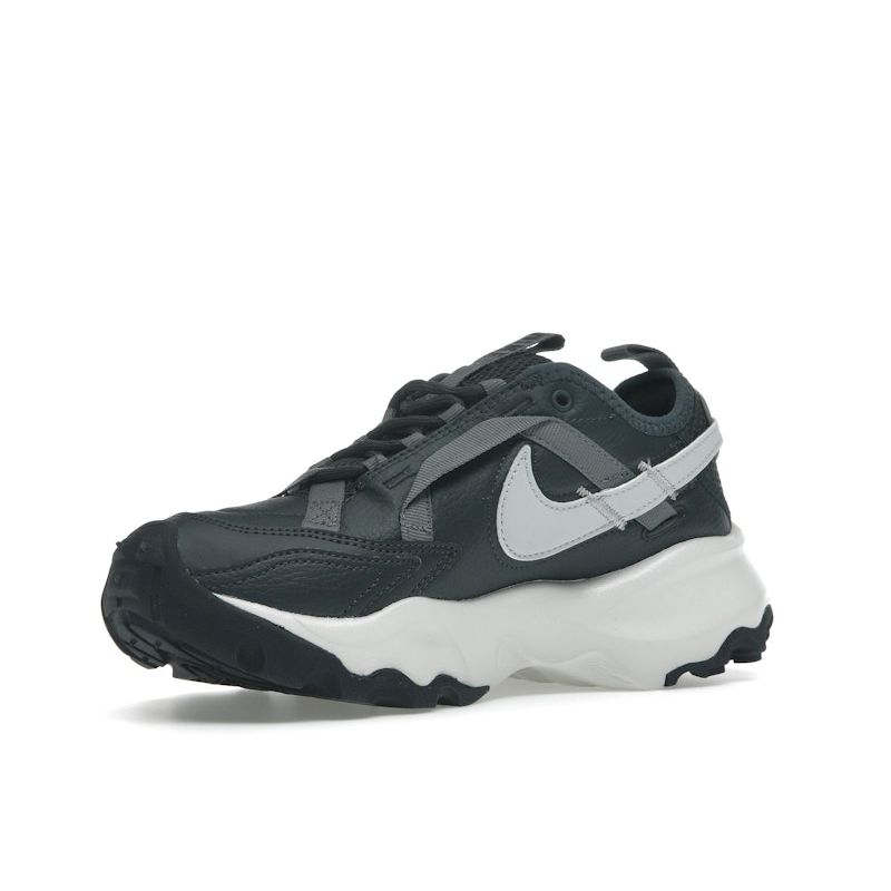 Nike TC 7900 Anthracite Platinum Tint Women Sneakers Grey Smoke-Grey Metallic-Platinum DD9682-001