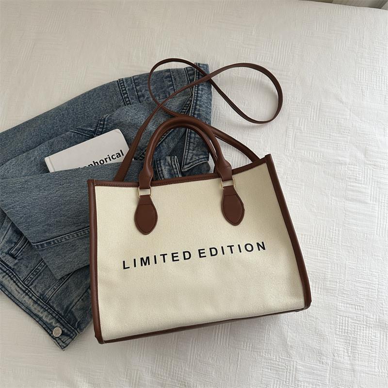 

Elegant Large Capacity Women s Summer Shoulder Bag Chic And Fashionable Tote Bag For Everyday Use коричневий