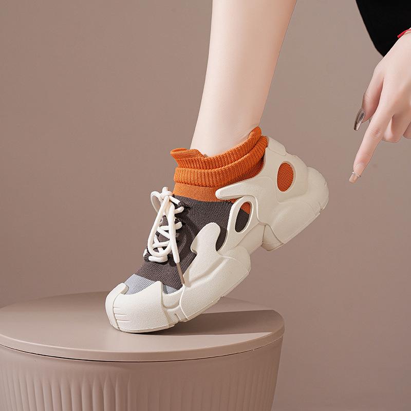 High-Style Couple Sneakers with Non-Slip Rubber Insole Breathable Woven Mesh PU Insole for Spring Season for Mountaineering