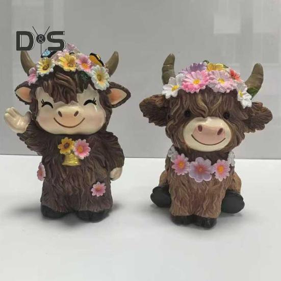 2Pcs Highland Cow Dwarf Ornaments Brown Finish Cattle Figure with Pink Flowers Bookshelf Fireplace Home Decor