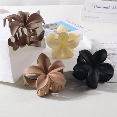 Décorations Mode Pince à Cheveux Fleur pour Femmes Tête à Cheveux Tendance Faite à la Main Pince Crabe Accessoires de Cheveux Headdress en Plastique