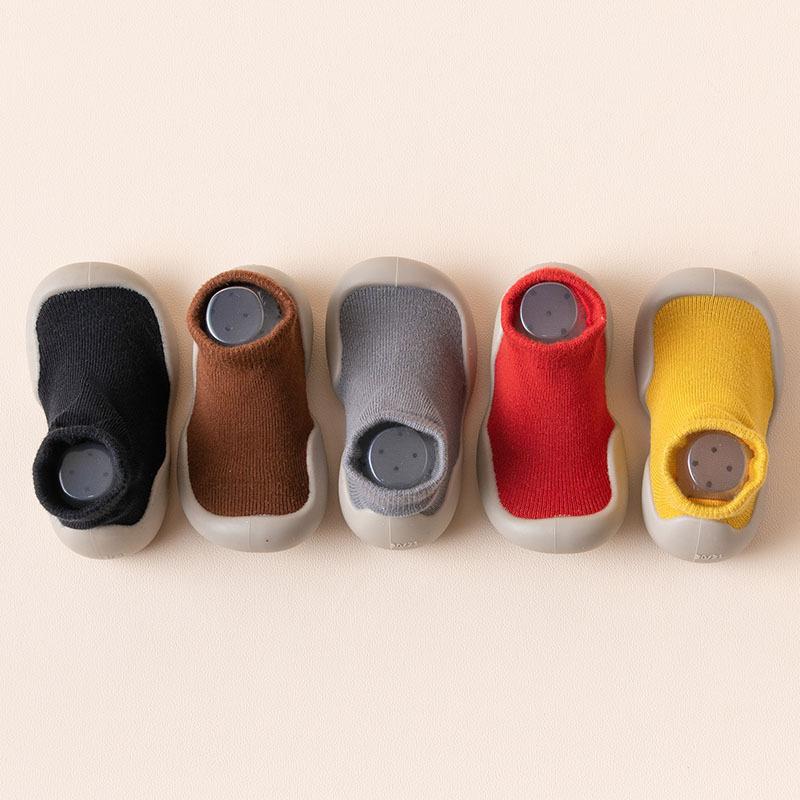 Boys and Girls' Shoes with Soft Soles, Indoor Anti-slip and Breathable Design