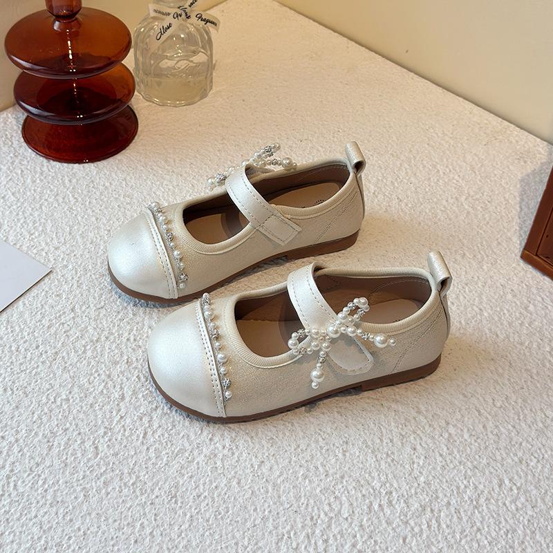 

Новый стиль Модная и удобная кожаная обувь на мягкой подошве для девочек 33 бежевый