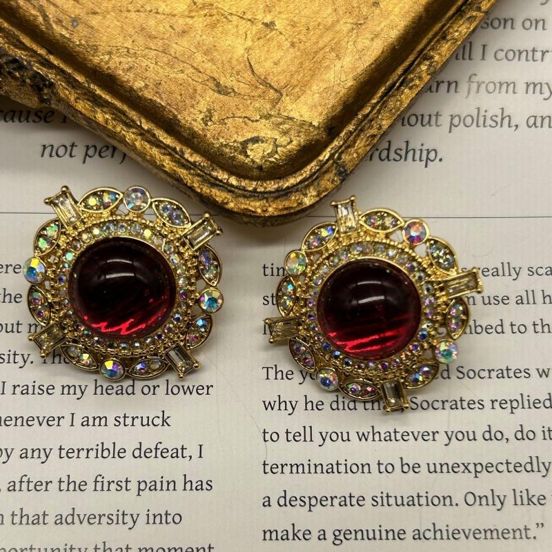 Vintage Western Pearl Label Silver Needle Earrings With Classic Heavy Industry Design Exquisite